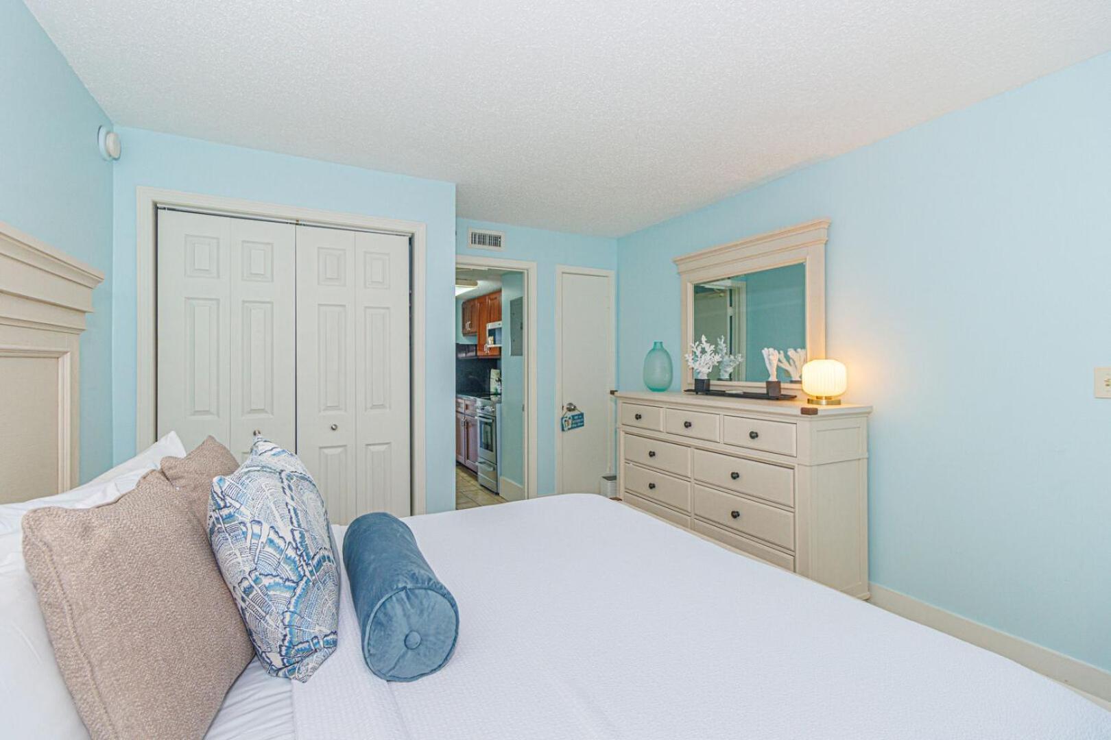 Beautiful Condo! Direct Oceanfront - 1 Bedroom, 1 Bath - Atlantica 200 Миртл-Бич Экстерьер фото
